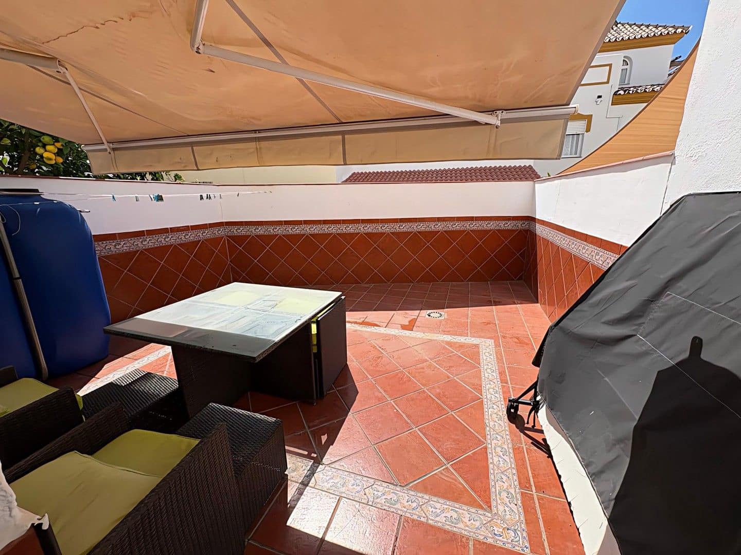 3 soverom Hus til salgs i Torre del Mar med svømmebasseng garasje - € 410 000 (Ref: 9871945)