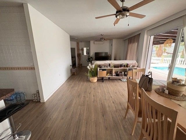 3 quarto Casa em Banda para venda em Vinuela com piscina garagem - 440 000 € (Ref: 9871946)