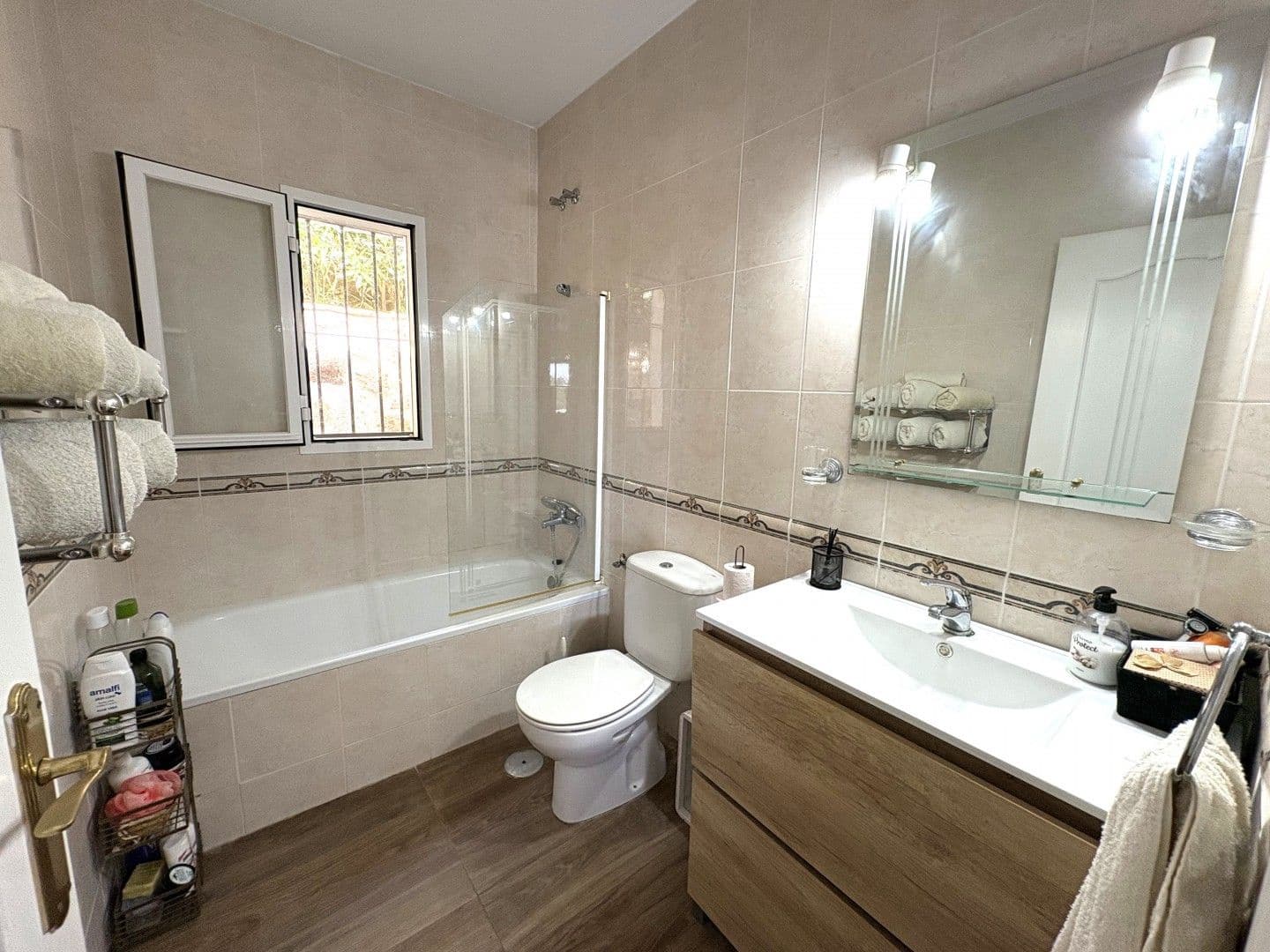 3 quarto Casa em Banda para venda em Vinuela com piscina garagem - 440 000 € (Ref: 9871946)