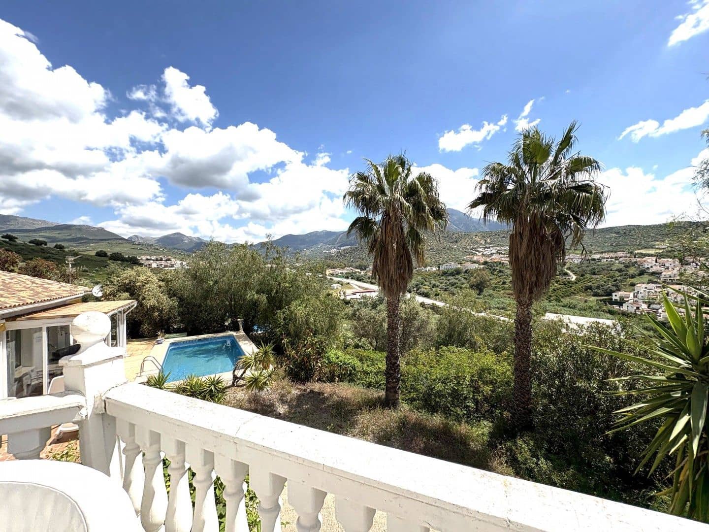 3 quarto Casa em Banda para venda em Vinuela com piscina garagem - 440 000 € (Ref: 9871946)