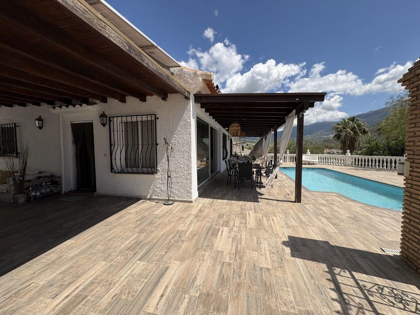 3 quarto Casa em Banda para venda em Vinuela com piscina garagem - 440 000 € (Ref: 9871946)