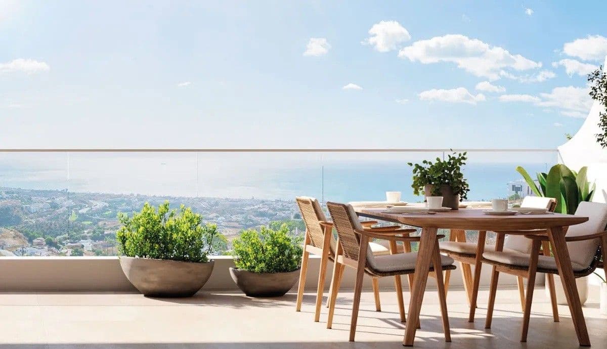 Apartamento de 2 habitaciones en Rincón de la Victoria en venta con piscina garaje - 400.000 € (Ref: 9888648)
