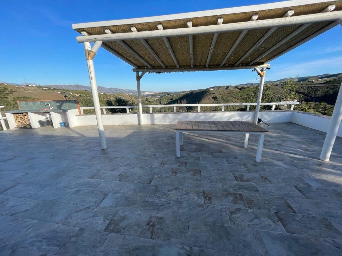 3 soveværelse Villa til salg i Torre del Mar med swimmingpool garage - € 365.000 (Ref: 9888649)