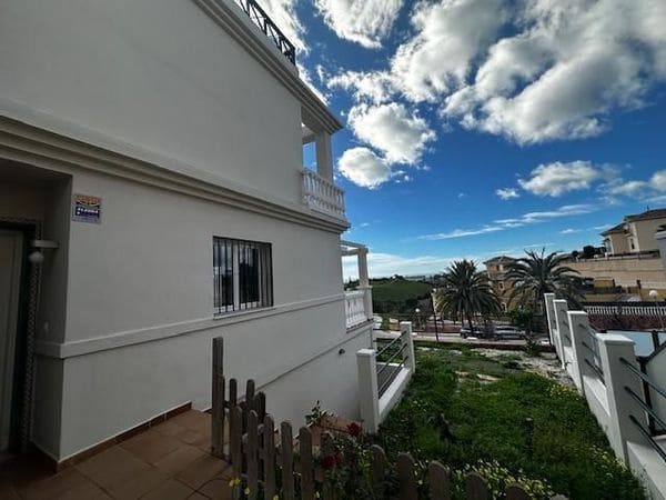 4 sovrum Villa till salu i Torre del Mar med garage - 549 000 € (Ref: 9900836)
