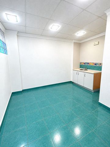 Kaupallinen myytävänä paikassa Vélez-Málaga - 63 000 € (Ref: 9932685)