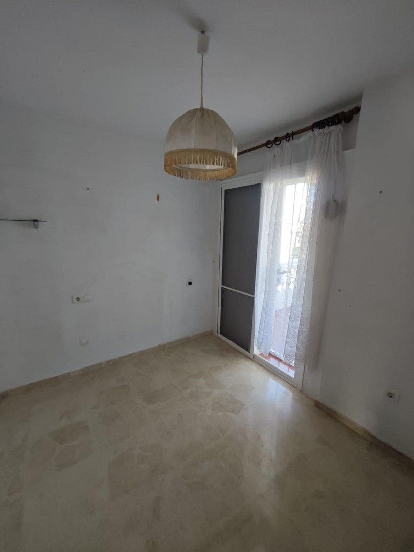 3 quarto Moradia para venda em Torre del Mar com garagem - 439 900 € (Ref: 9950900)