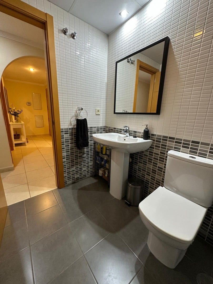 2 bedroom Penthouse for sale in Torre del Mar with pool garage - € 449,500 (Ref: 9958984)