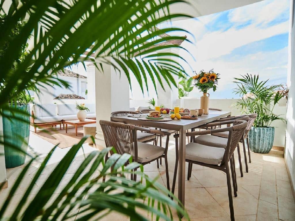 2 soveværelse Penthouse til salg i Marbella med swimmingpool garage - € 538.000 (Ref: 9993730)