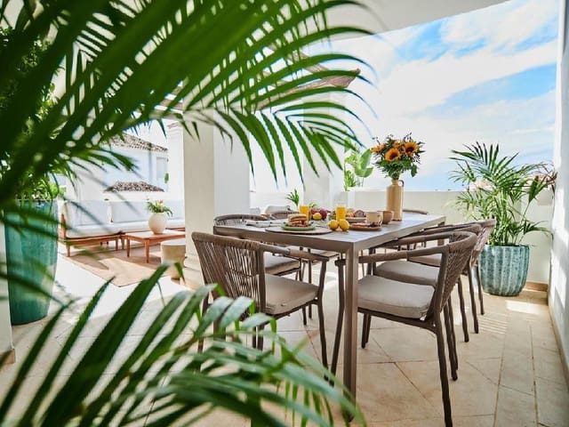 2 soveværelse Penthouse til salg i Los Naranjos, Marbella med swimmingpool garage - € 538.000 (Ref: 9993730)