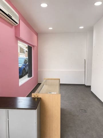 Kommersiell til leie i El Palo, Málaga by - € 600 (Ref: 9993731)