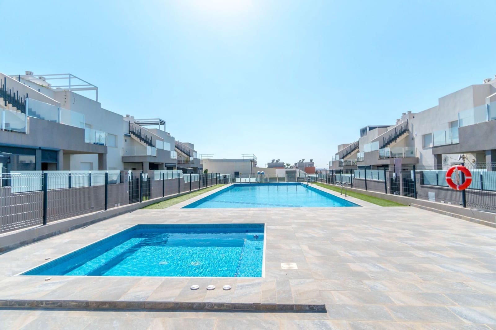 2 slaapkamer Bungalow te koop in Torrevieja met zwembad garage - € 255.000 (Ref: 10004414)