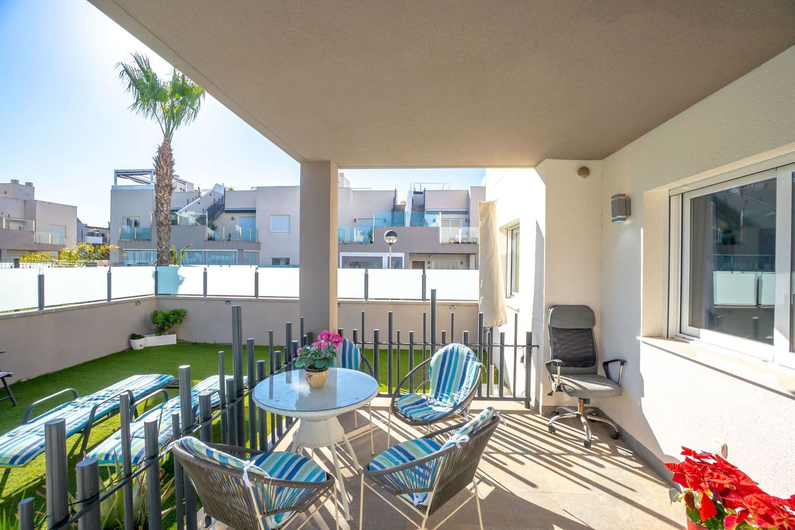 2 slaapkamer Bungalow te koop in Torrevieja met zwembad garage - € 255.000 (Ref: 10004414)