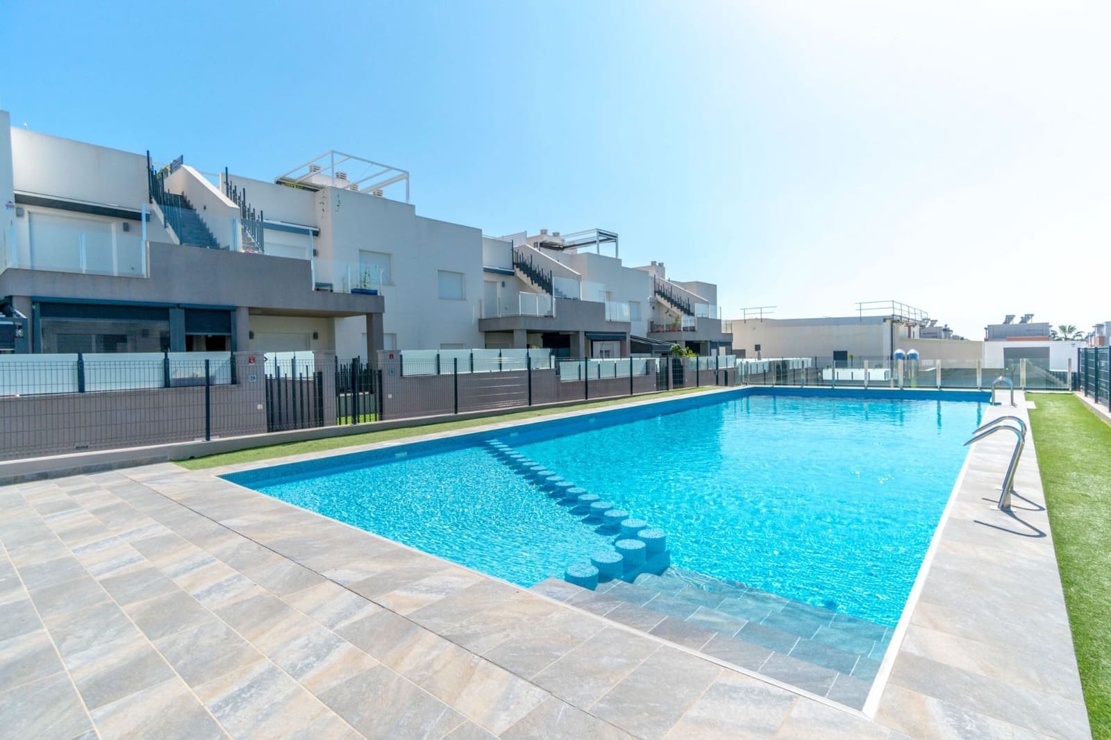 2 slaapkamer Bungalow te koop in Torrevieja met zwembad garage - € 255.000 (Ref: 10004414)