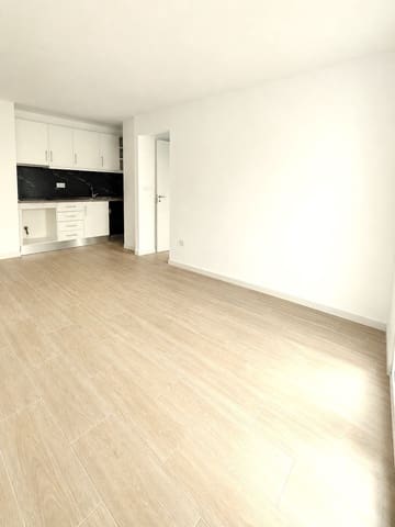 Apartamento de 2 habitaciones en Parque de las Naciones, Torrevieja en venta - 150.000 € (Ref: 10004415)