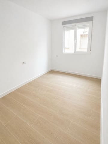 Apartamento de 2 habitaciones en Parque de las Naciones, Torrevieja en venta - 150.000 € (Ref: 10004415)
