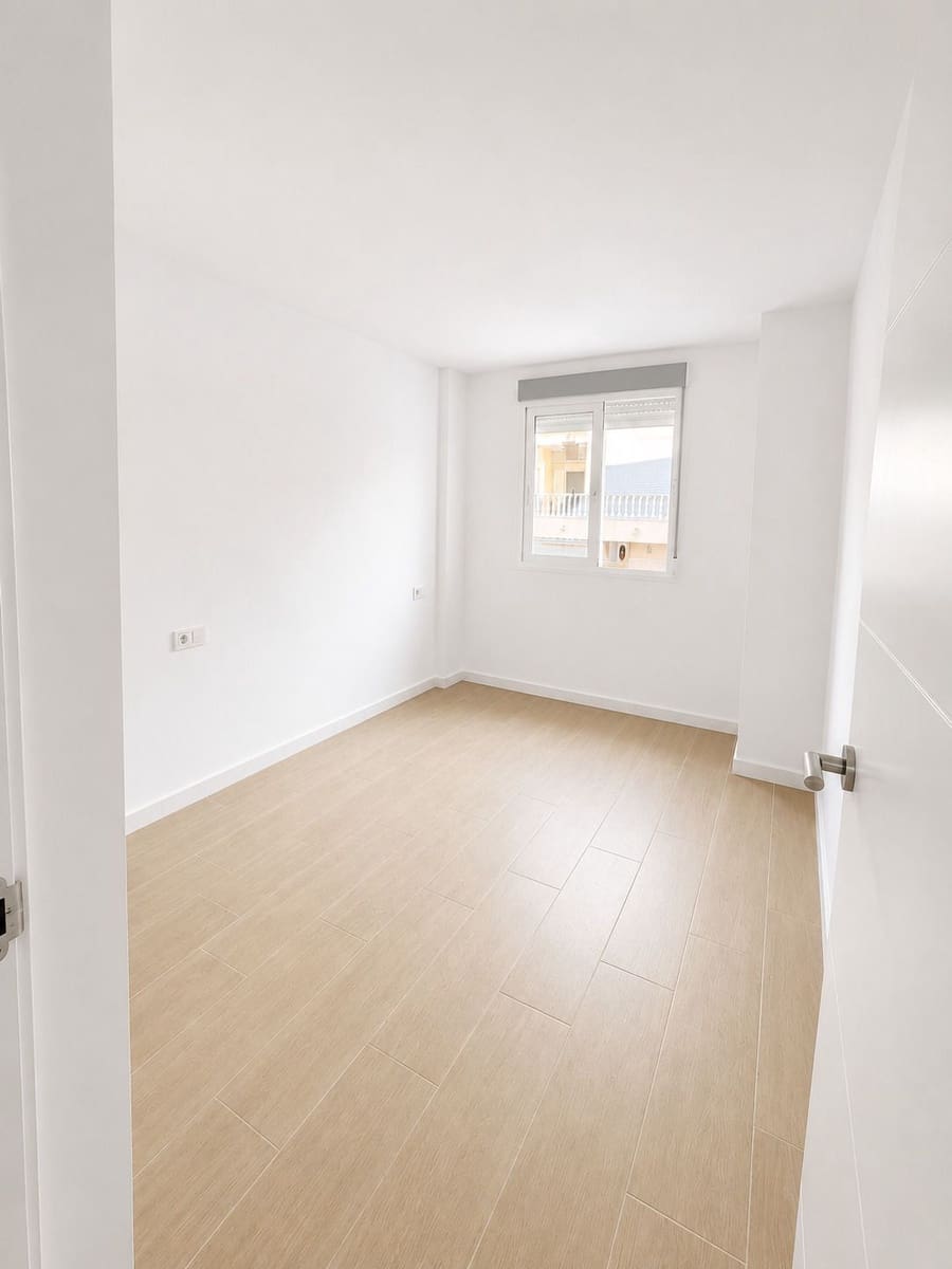 2 makuuhuone Huoneisto myytävänä paikassa Torrevieja - 150 000 € (Ref: 10004415)