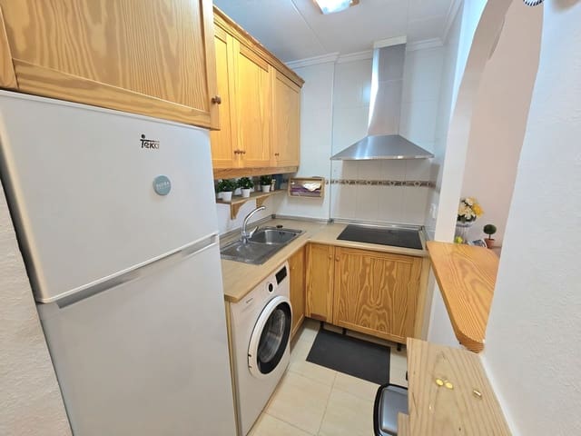 1 slaapkamer Appartement te koop in Antonio Machado, Torrevieja met zwembad - € 116.000 (Ref: 10004416)