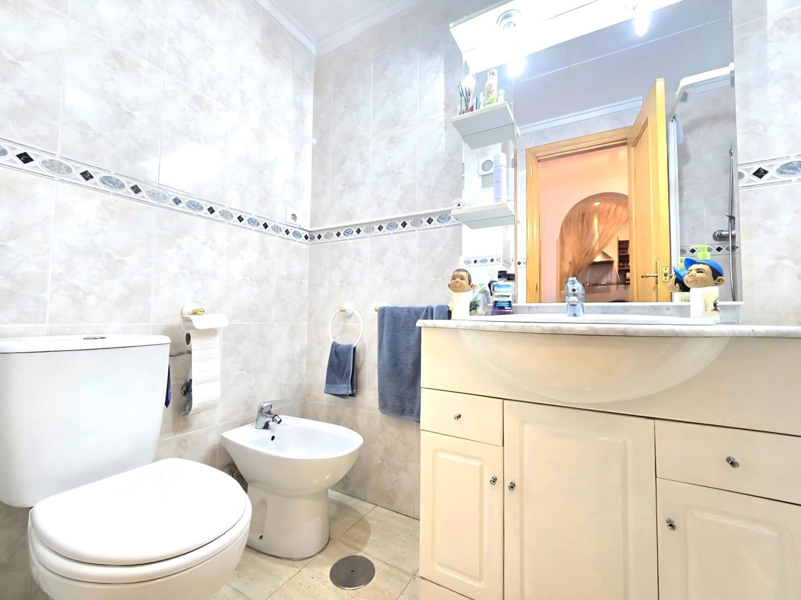 1 quarto Apartamento para venda em Torrevieja com piscina garagem - 132 000 € (Ref: 10004418)
