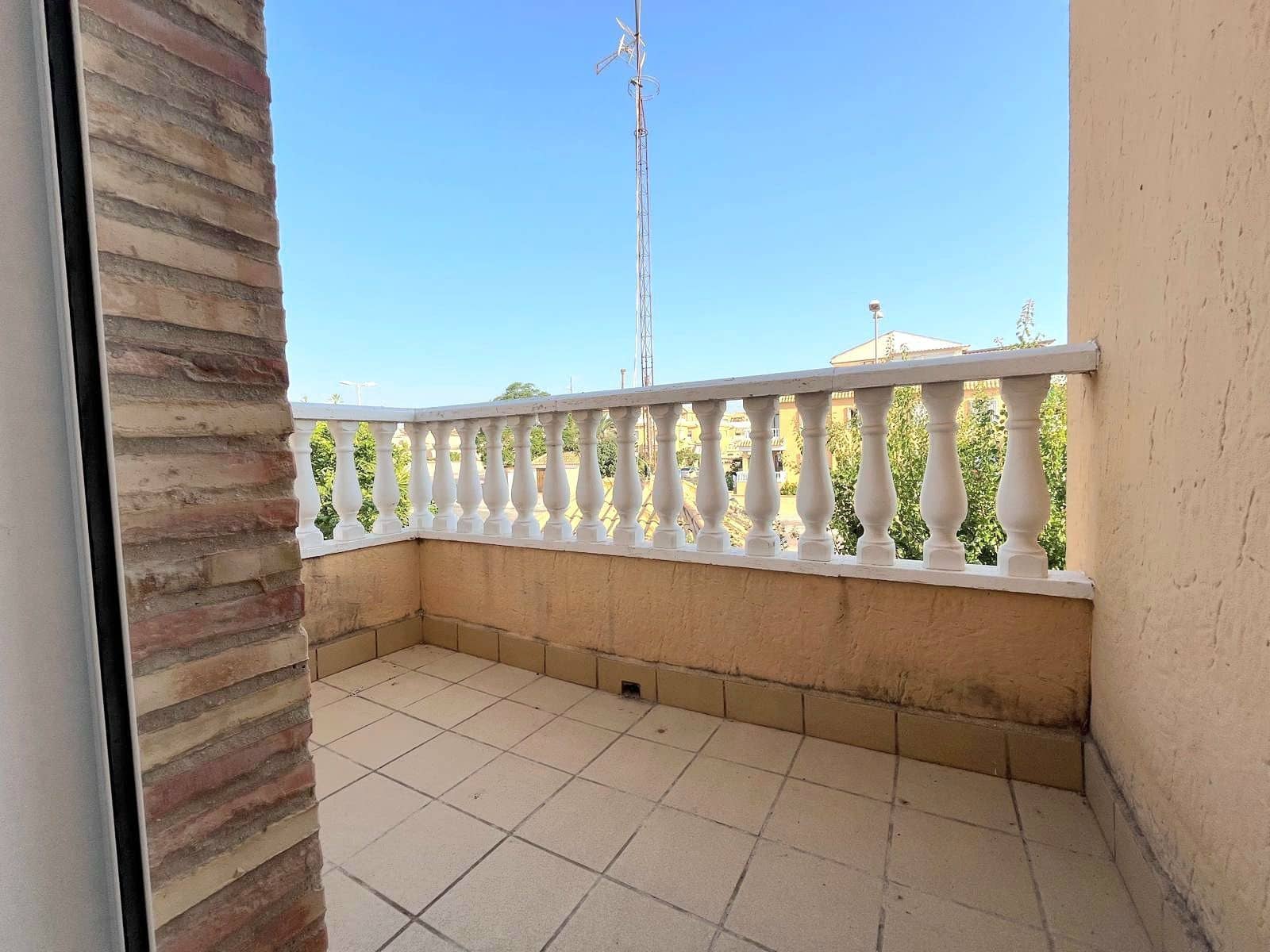 Pareado de 4 habitaciones en Rojales en venta con piscina garaje - 228.000 € (Ref: 10004419)