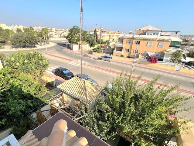 4 sovrum Semi-fristående Villa till salu i Ciudad Quesada, Rojales med pool garage - 228 000 € (Ref: 10004419)