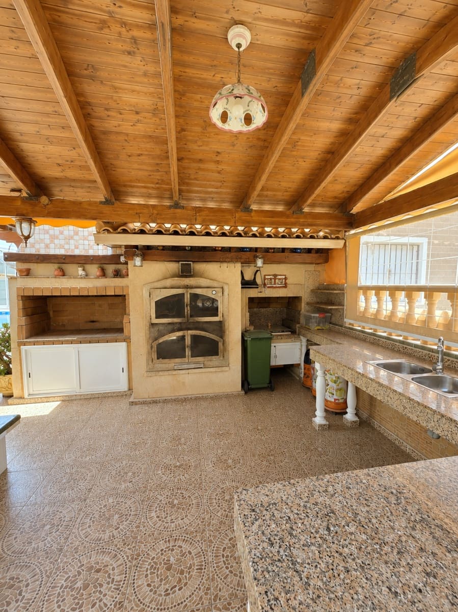 7 soveværelse Villa til salg i Torrevieja med swimmingpool garage - € 2.990.000 (Ref: 10004420)