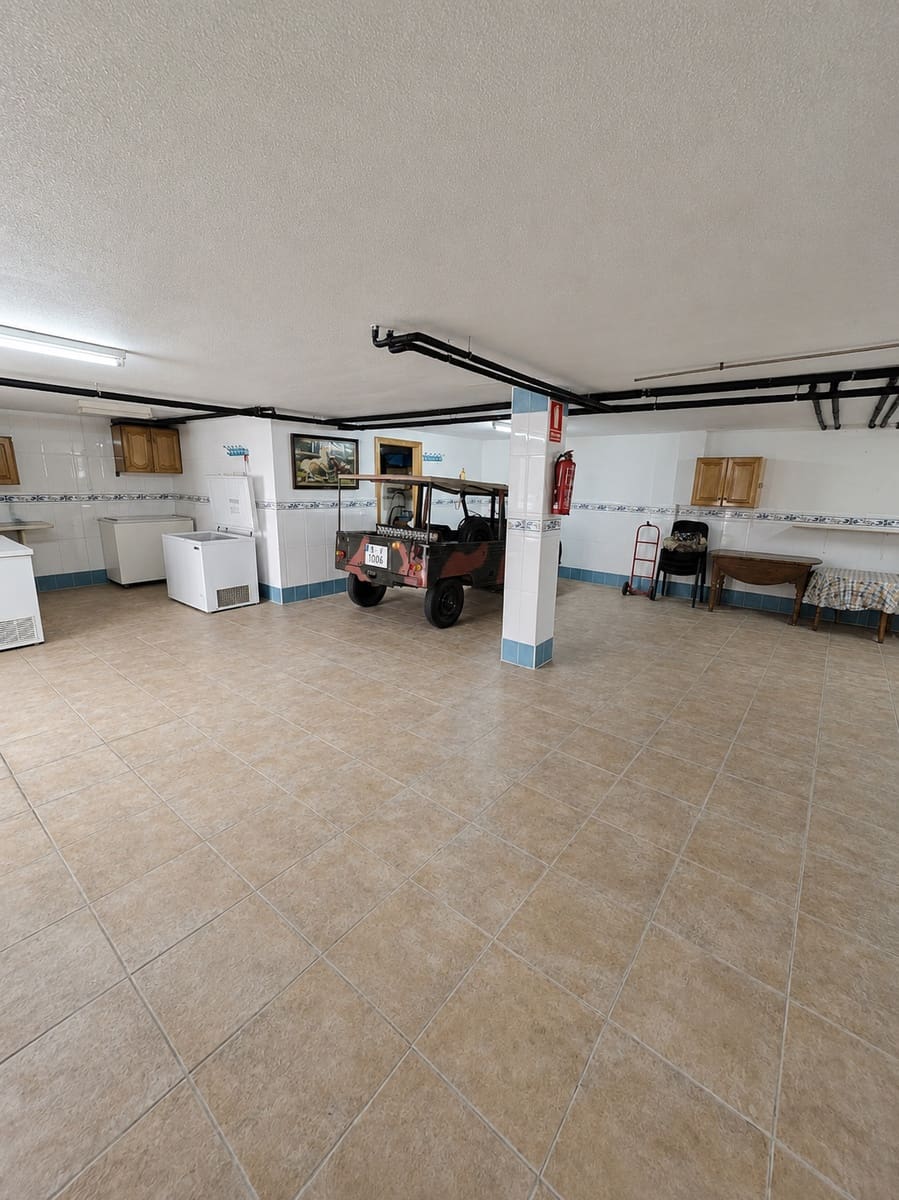 7 soveværelse Villa til salg i Torrevieja med swimmingpool garage - € 2.990.000 (Ref: 10004420)