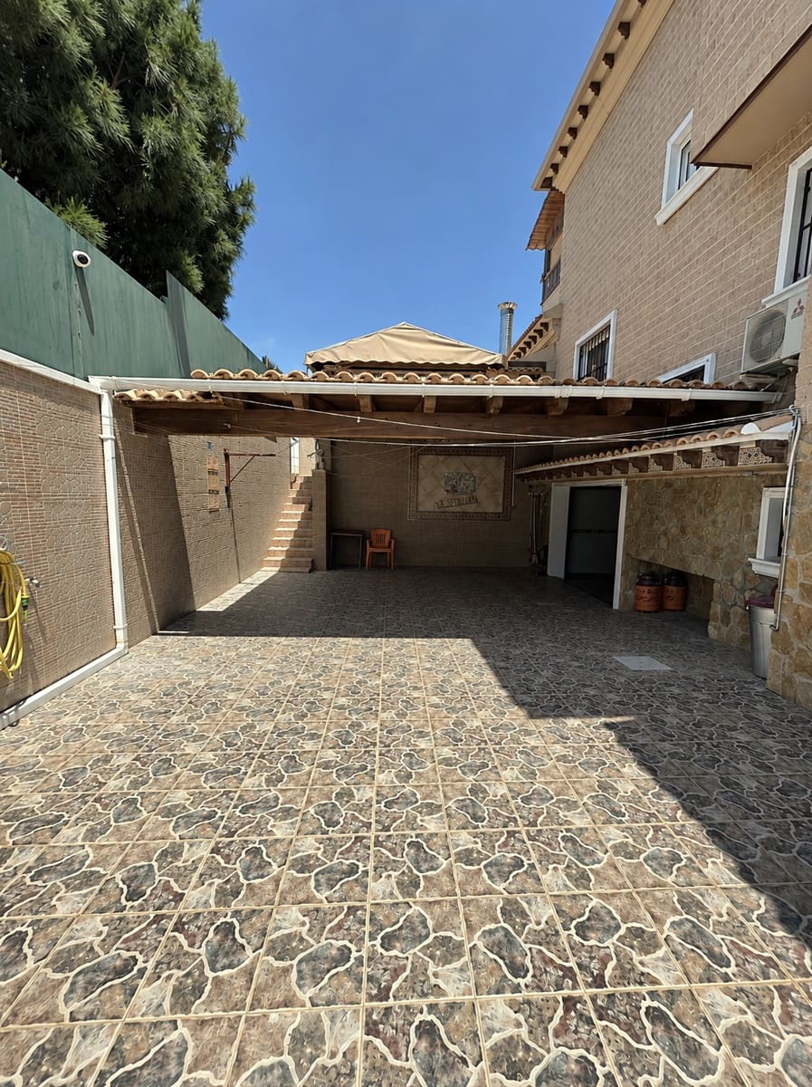 7 soveværelse Villa til salg i Torrevieja med swimmingpool garage - € 2.990.000 (Ref: 10004420)