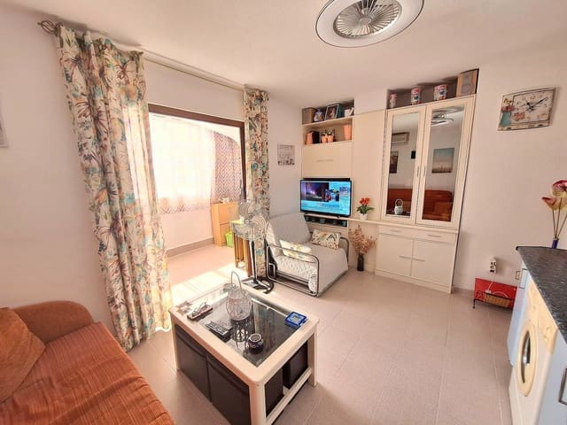 1 chambre Appartement à vendre à Nueva Torrevieja, Torrevieja avec piscine - 104 900 € (Ref: 10005035)