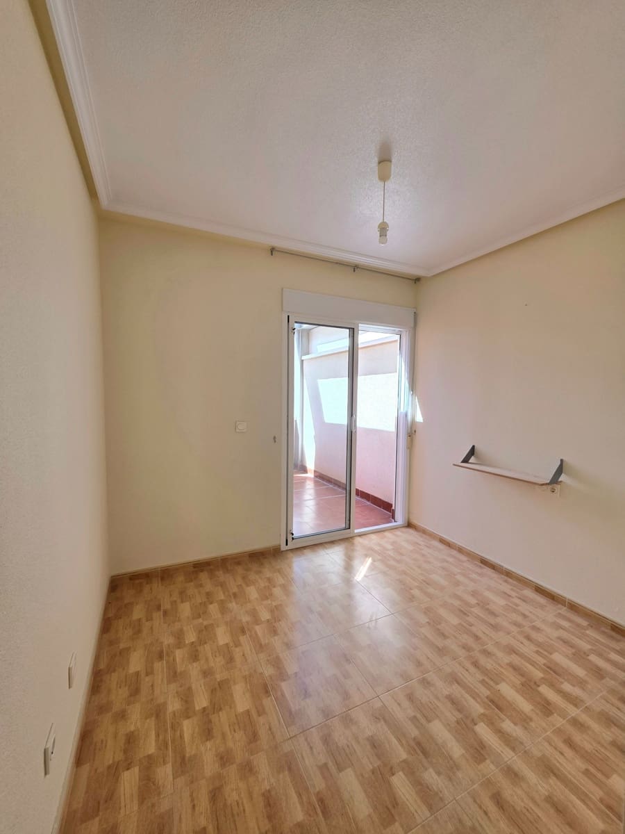3 sypialnia Dom blizniak na sprzedaż w Ciudad Quesada z basenem garażem - 227 000 € (Ref: 10005036)