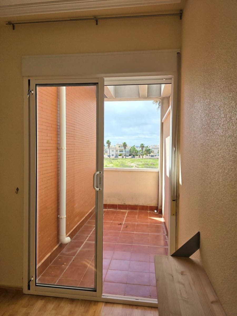 3 sypialnia Dom blizniak na sprzedaż w Ciudad Quesada z basenem garażem - 227 000 € (Ref: 10005036)