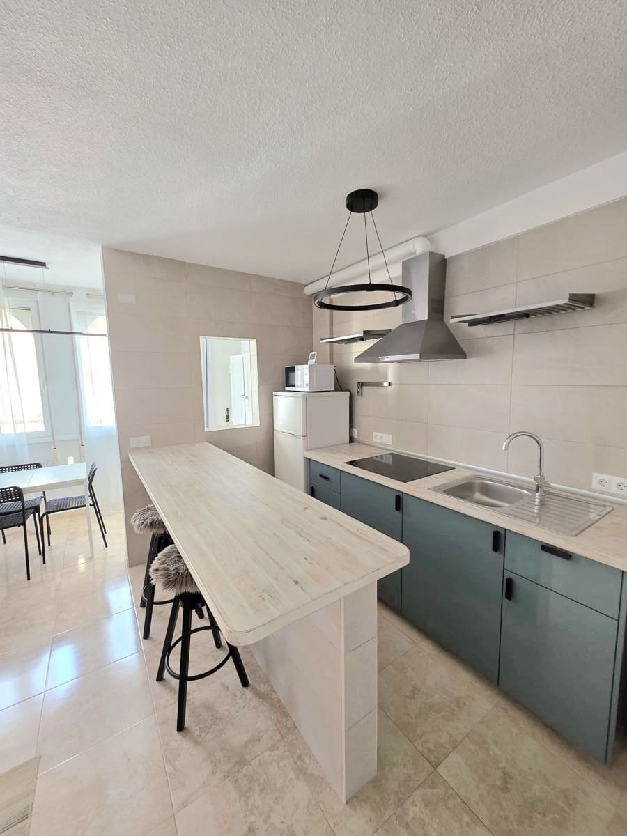 2 slaapkamer Appartement te koop in Torrevieja - € 164.000 (Ref: 10005038)