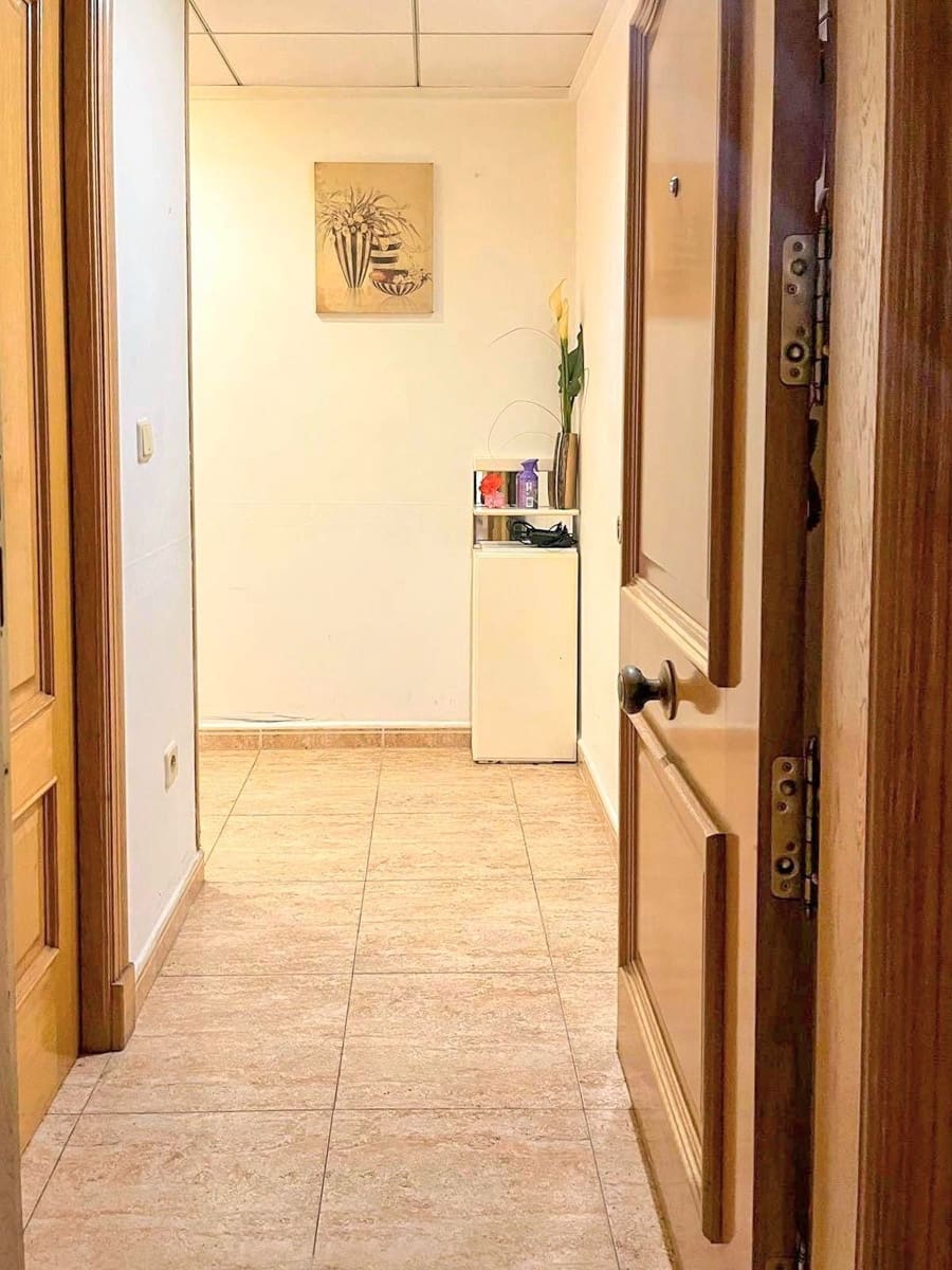 2 Zimmer Apartment zu verkaufen in Torrevieja mit Pool Garage - 159.900 € (Ref: 10005039)