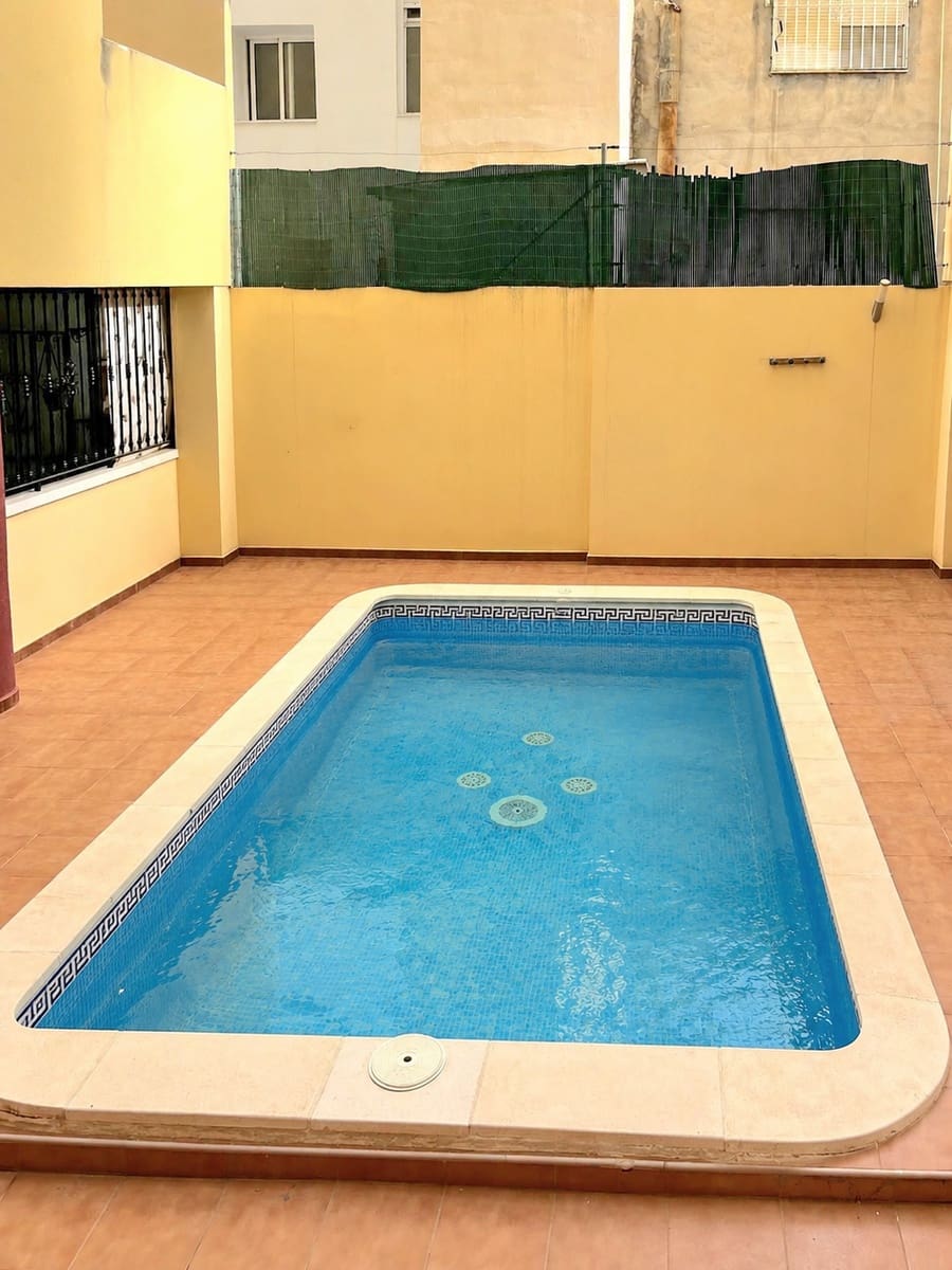 2 Zimmer Apartment zu verkaufen in Torrevieja mit Pool Garage - 159.900 € (Ref: 10005039)