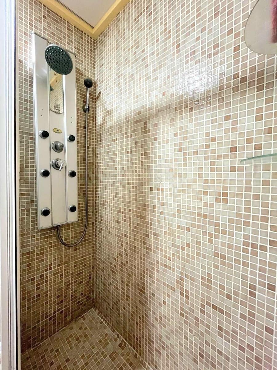 2 Zimmer Apartment zu verkaufen in Torrevieja mit Pool Garage - 159.900 € (Ref: 10005039)