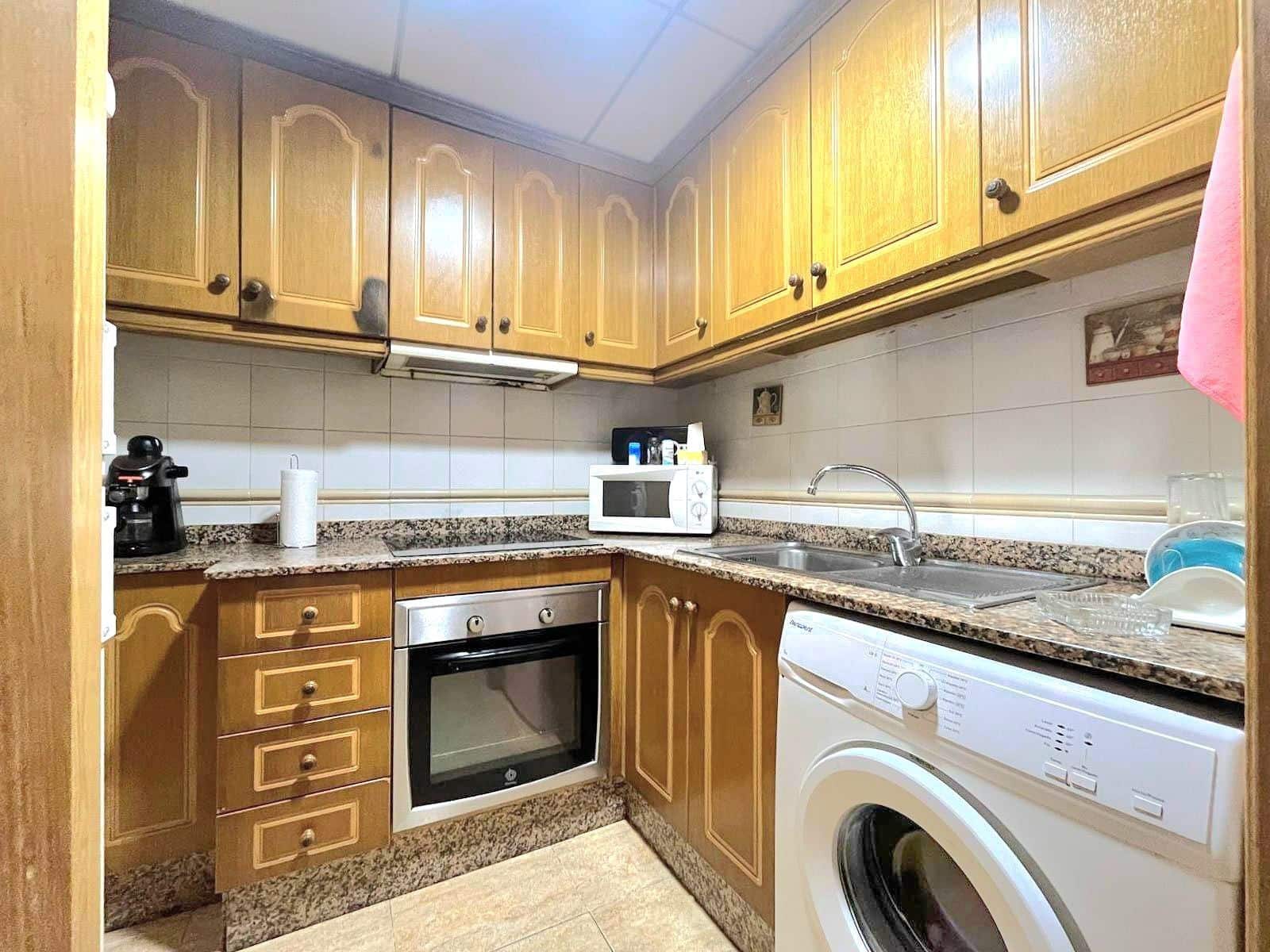2 Zimmer Apartment zu verkaufen in Torrevieja mit Pool Garage - 159.900 € (Ref: 10005039)