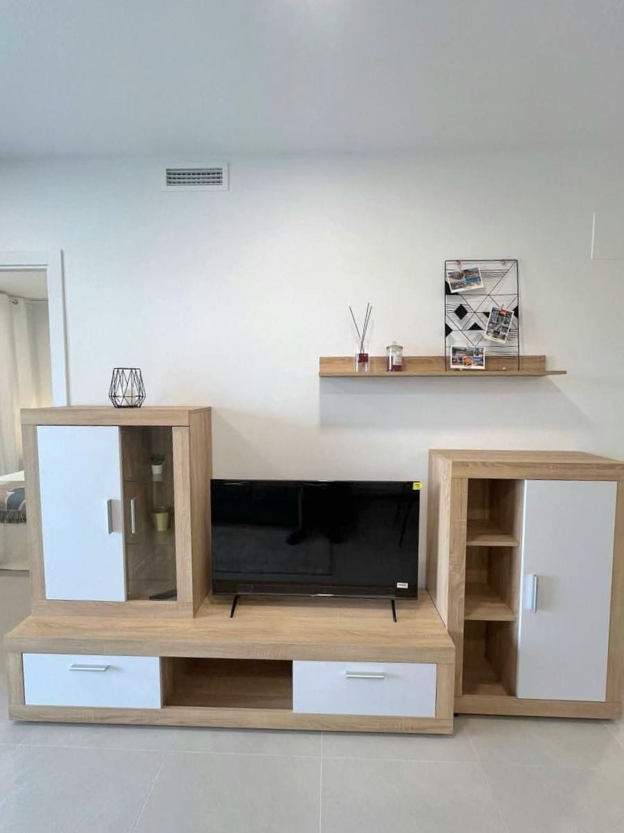 Apartamento de 2 habitaciones en Torrevieja en venta con piscina garaje - 355.000 € (Ref: 10005040)