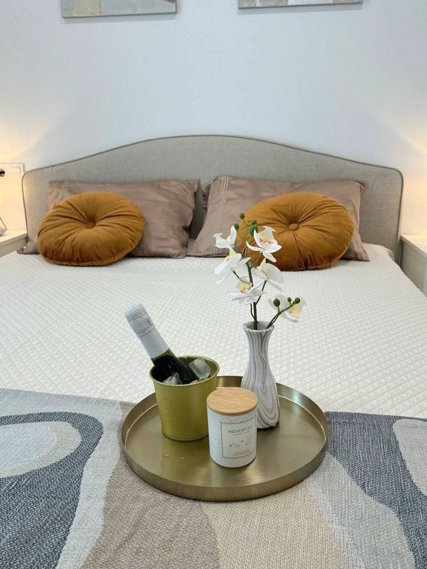 Apartamento de 2 habitaciones en Torrevieja en venta con piscina garaje - 355.000 € (Ref: 10005040)