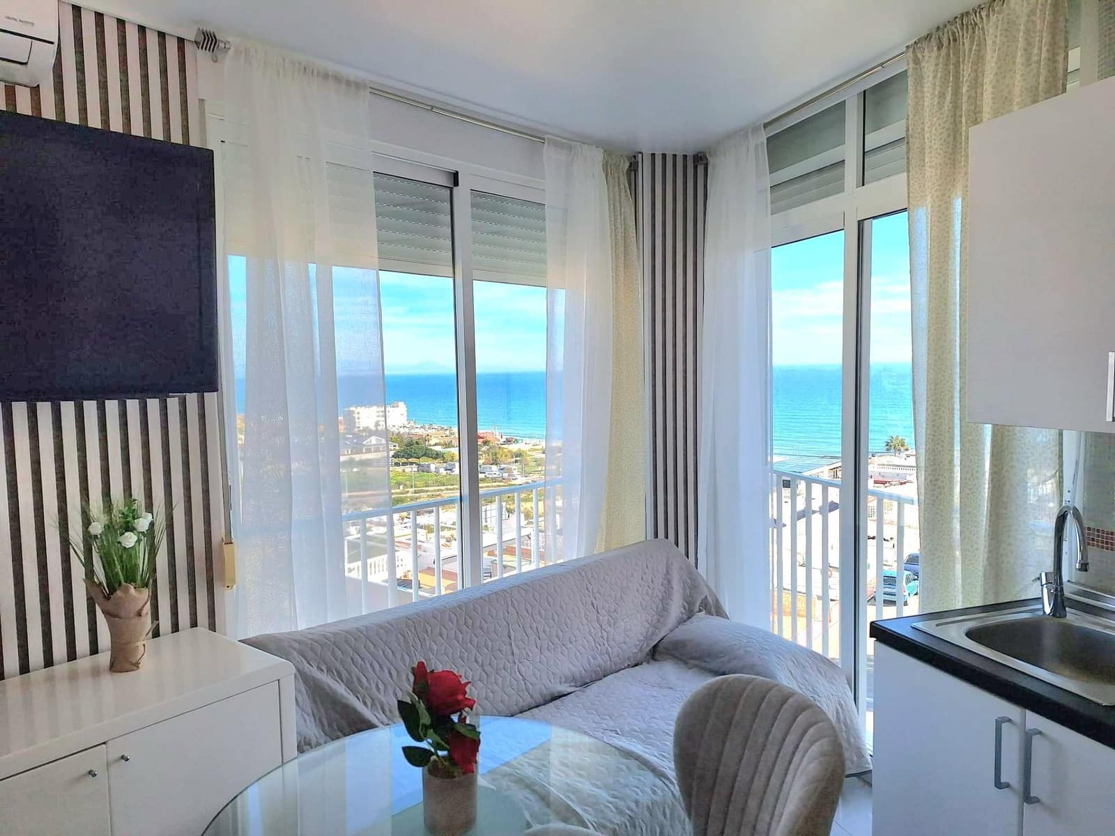 Studio for sale in Torrevieja - € 115,900 (Ref: 10005041)