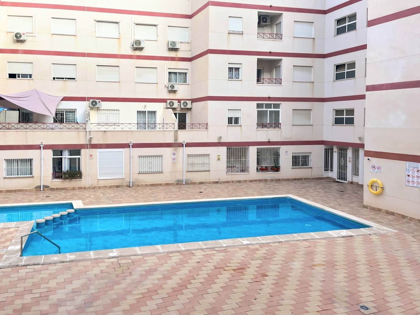 1 sovrum Lägenhet till salu i Torrevieja med pool garage - 122 900 € (Ref: 10005042)