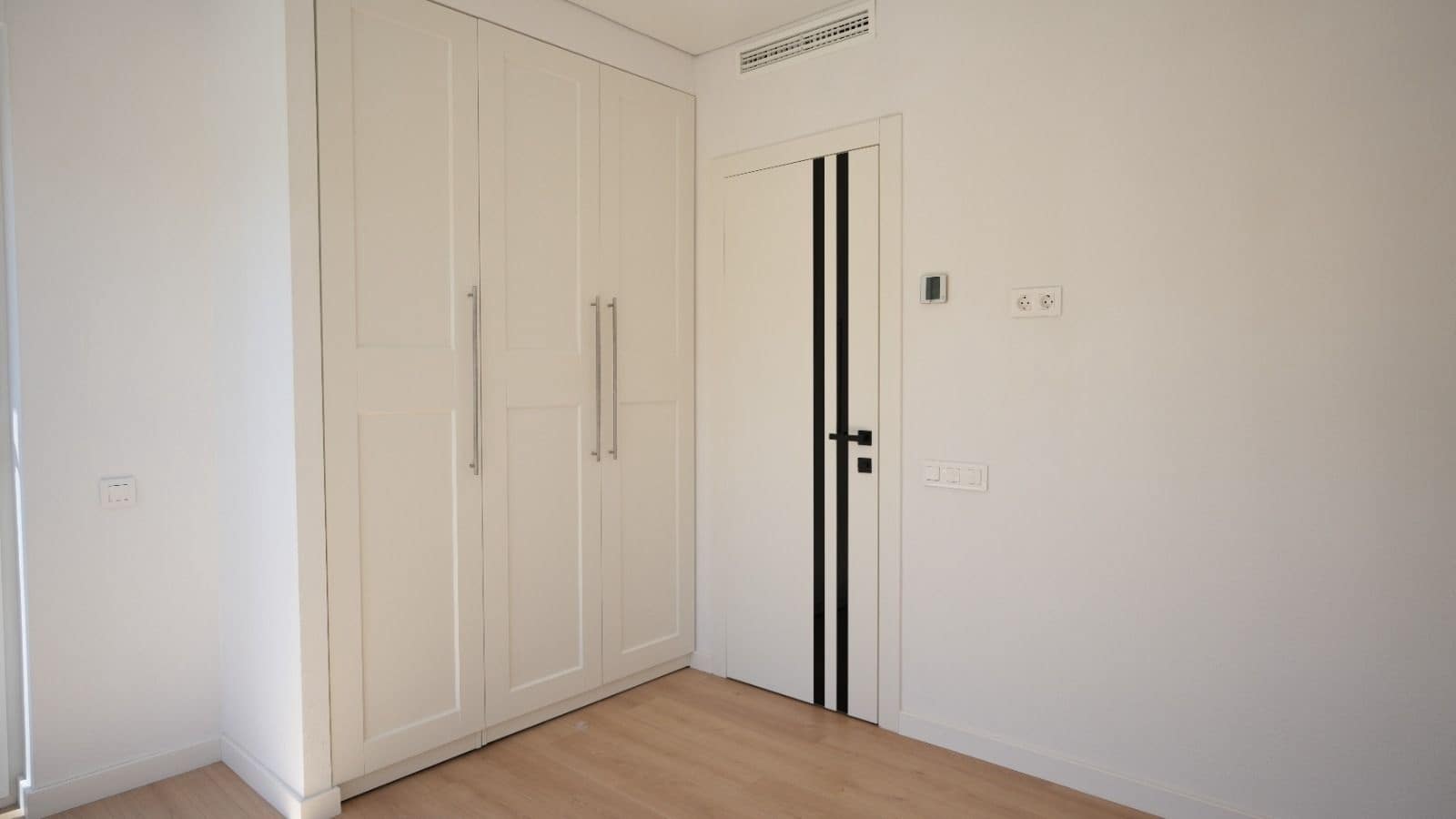 3 bedroom Villa for sale in La Nucia with pool garage - € 530,000 (Ref: 10005046)