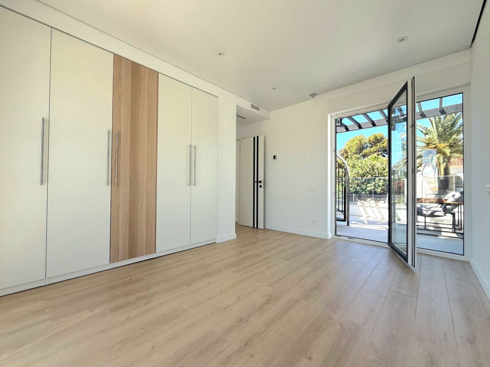 3 bedroom Villa for sale in La Nucia with pool garage - € 530,000 (Ref: 10005046)