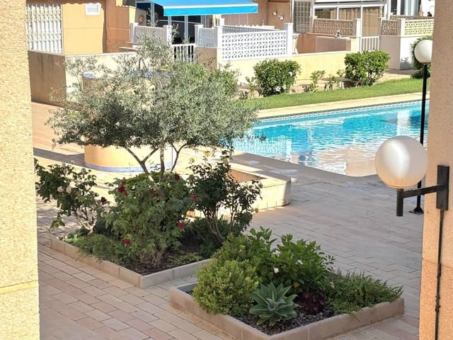 5 Zimmer Doppelhaus zu verkaufen in Los Frutales, Torrevieja mit Pool Garage - 320.000 € (Ref: 10005047)