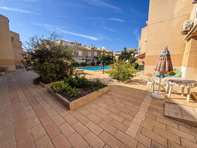 5 Zimmer Doppelhaus zu verkaufen in Los Frutales, Torrevieja mit Pool Garage - 320.000 € (Ref: 10005047)