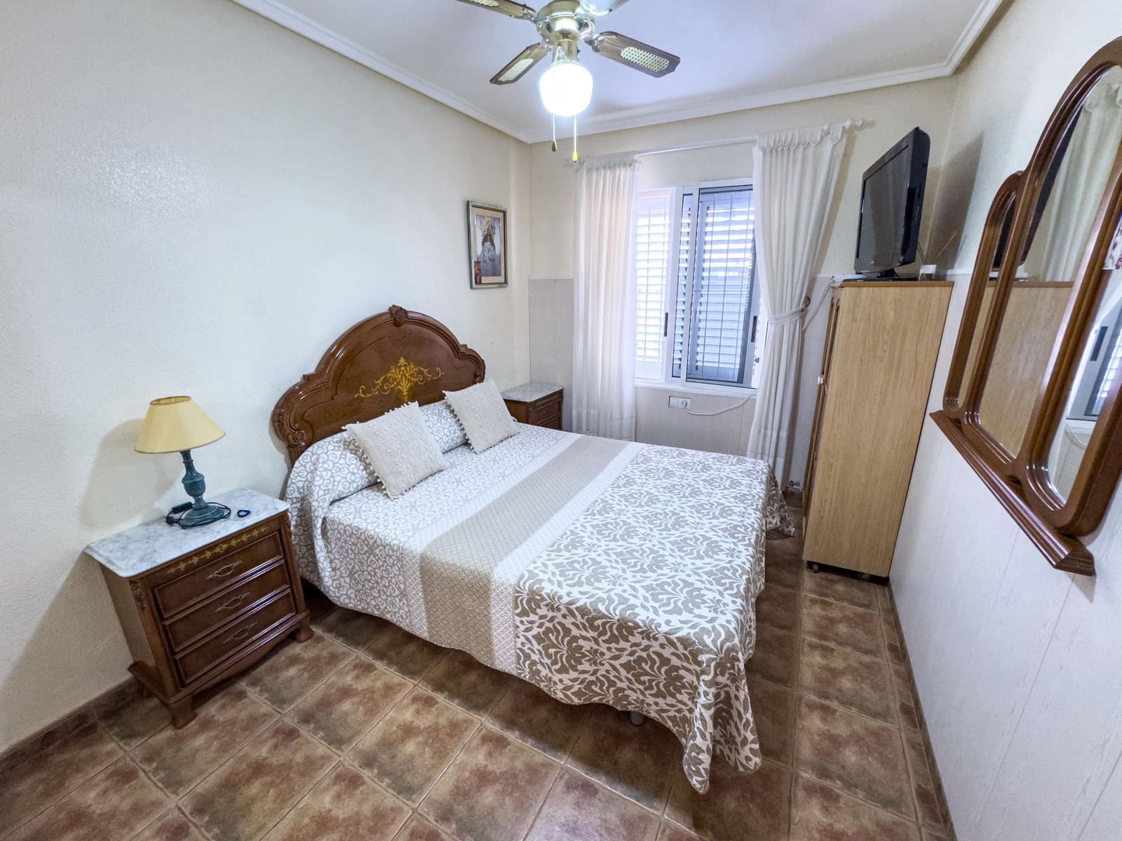 5 Zimmer Doppelhaus zu verkaufen in Torrevieja mit Pool Garage - 320.000 € (Ref: 10005047)