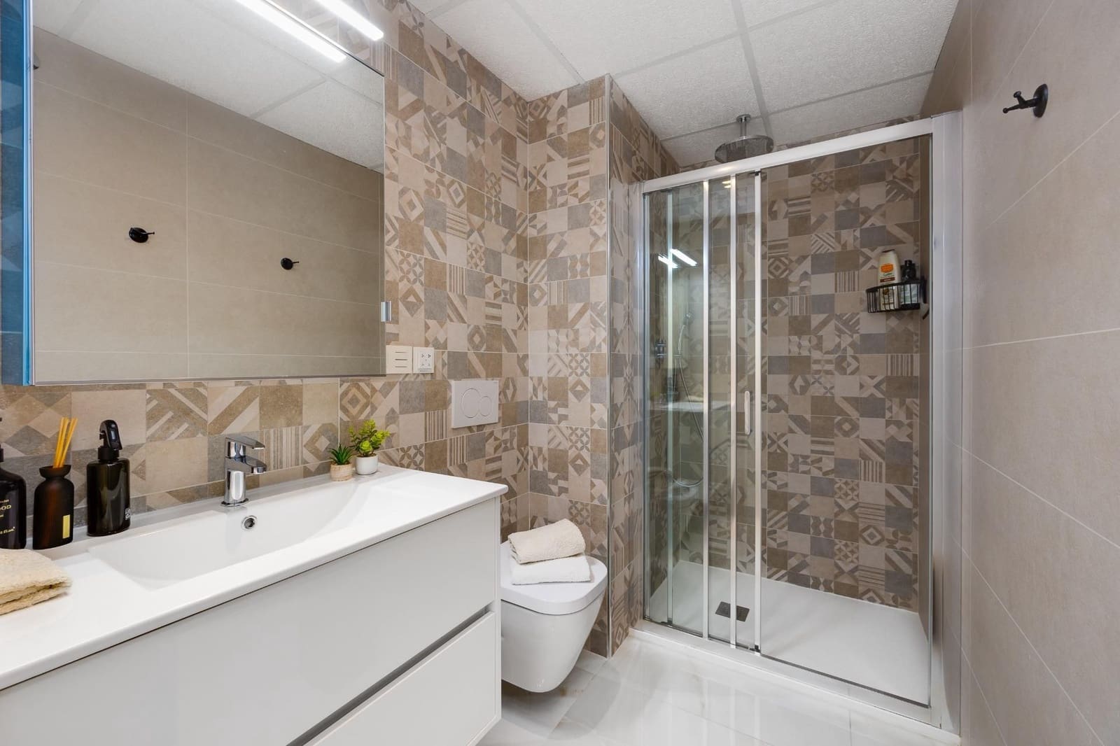 3 sovrum Lägenhet till salu i Orihuela Costa med pool garage - 325 000 € (Ref: 10005048)