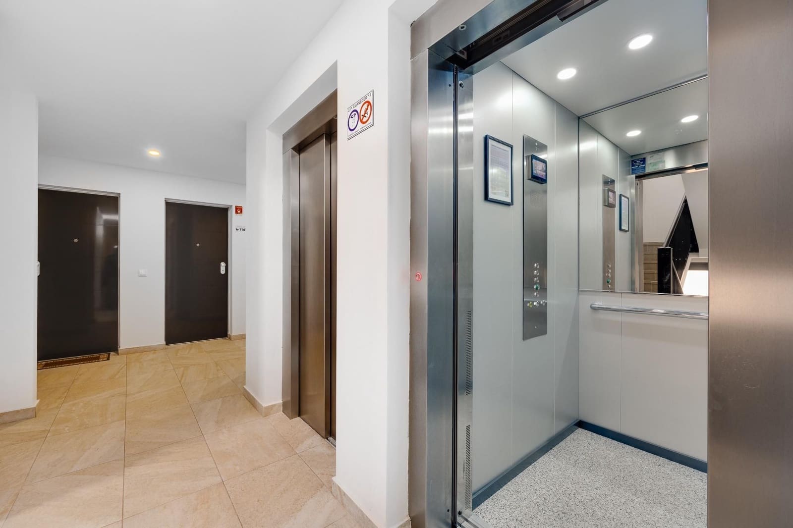3 sovrum Lägenhet till salu i Orihuela Costa med pool garage - 325 000 € (Ref: 10005048)