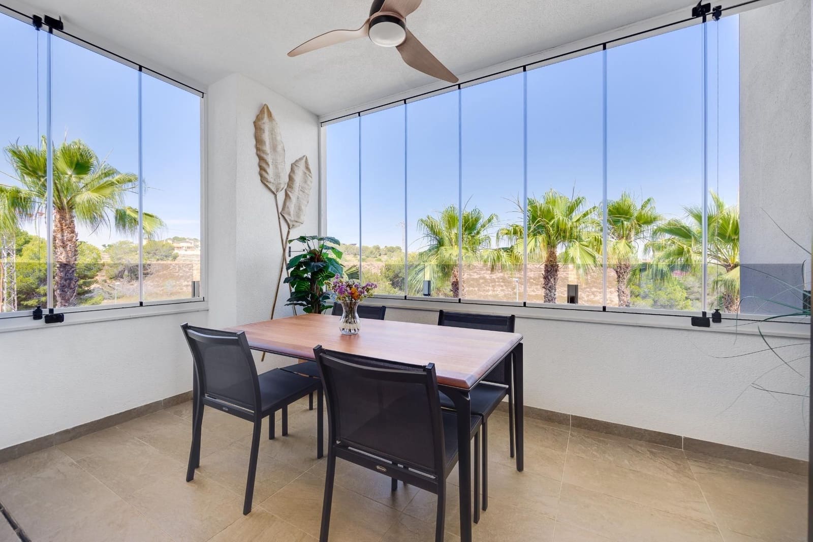 3 sovrum Lägenhet till salu i Orihuela Costa med pool garage - 325 000 € (Ref: 10005048)