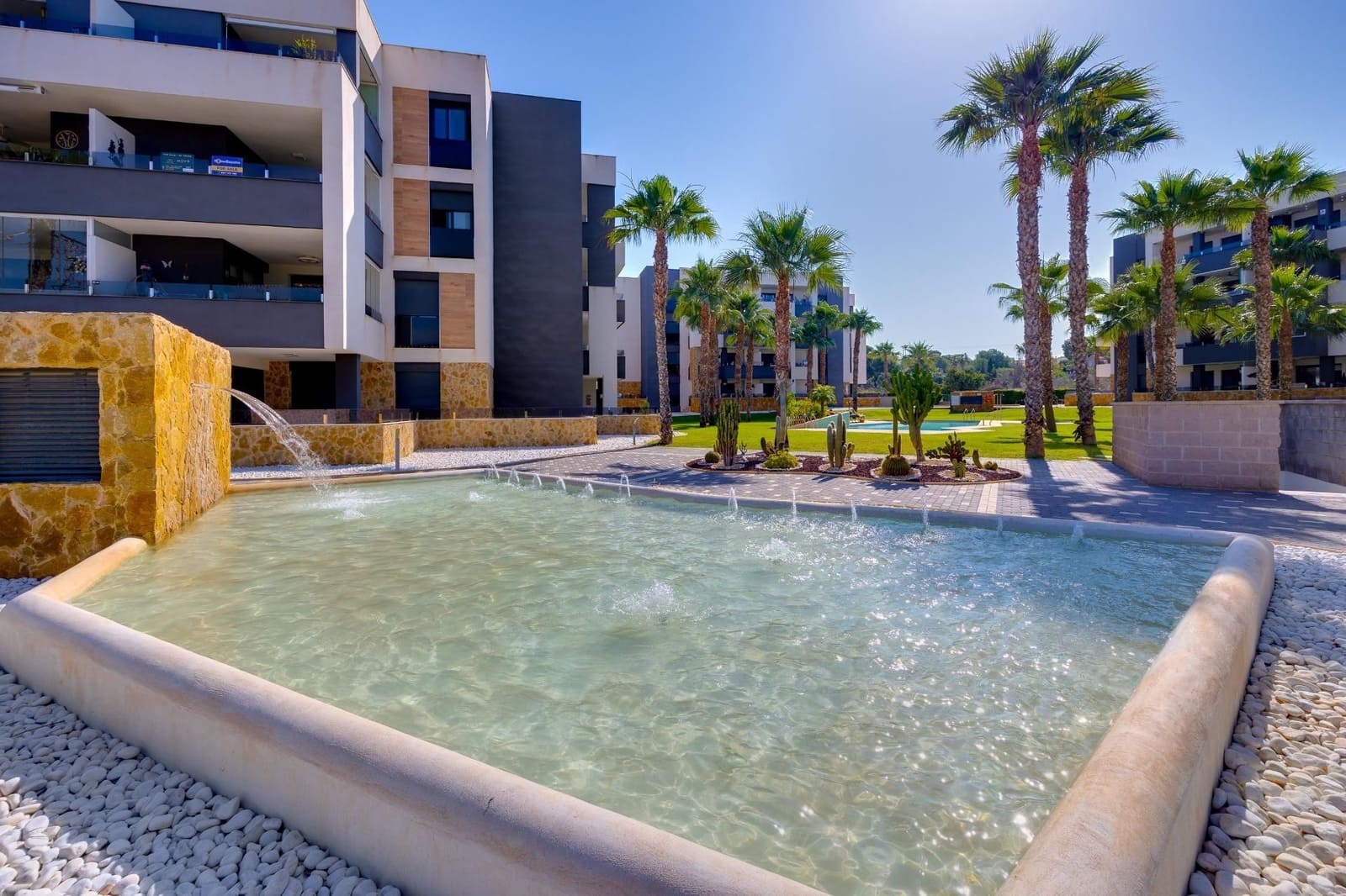 3 sovrum Lägenhet till salu i Orihuela Costa med pool garage - 325 000 € (Ref: 10005048)