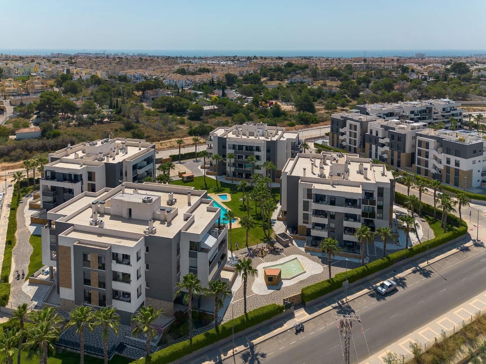3 sovrum Lägenhet till salu i Orihuela Costa med pool garage - 325 000 € (Ref: 10005048)
