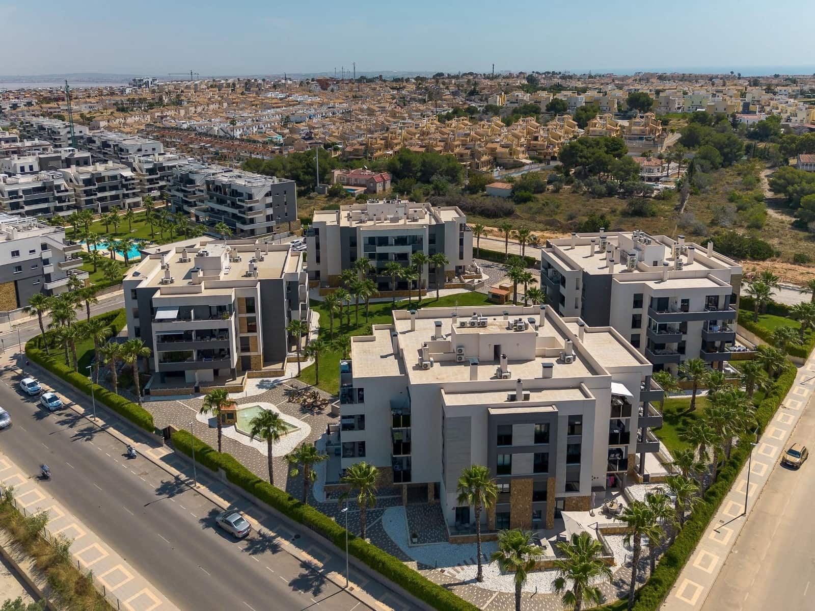 3 sovrum Lägenhet till salu i Orihuela Costa med pool garage - 325 000 € (Ref: 10005048)